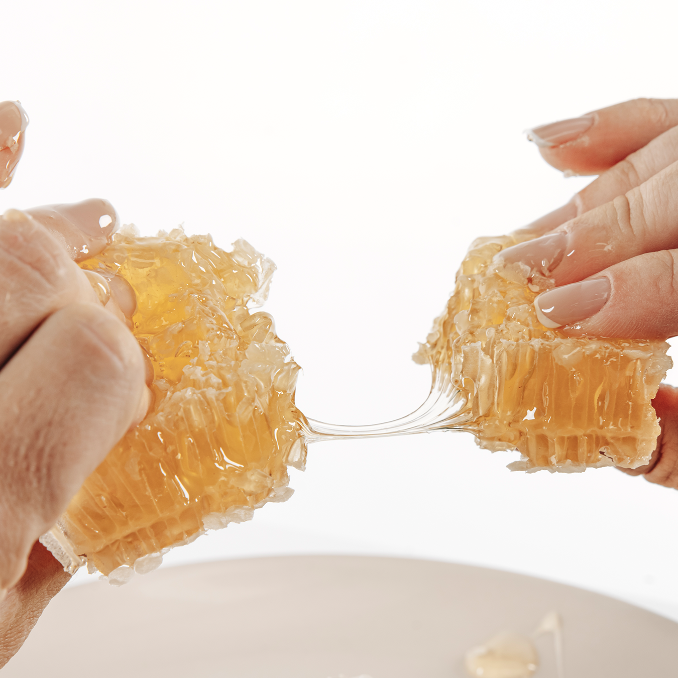 Raw Honeycomb Frame (1.5 – 2kg) - Pure & Natural Honey Co